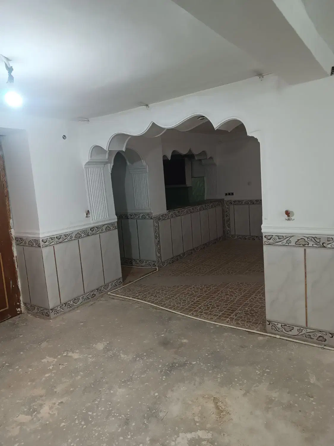 منزل کلنگی بازسازی شده ی تمیزواقع درهیرمند۱۴|فروش خانه و ویلا|زابل, |دیوار