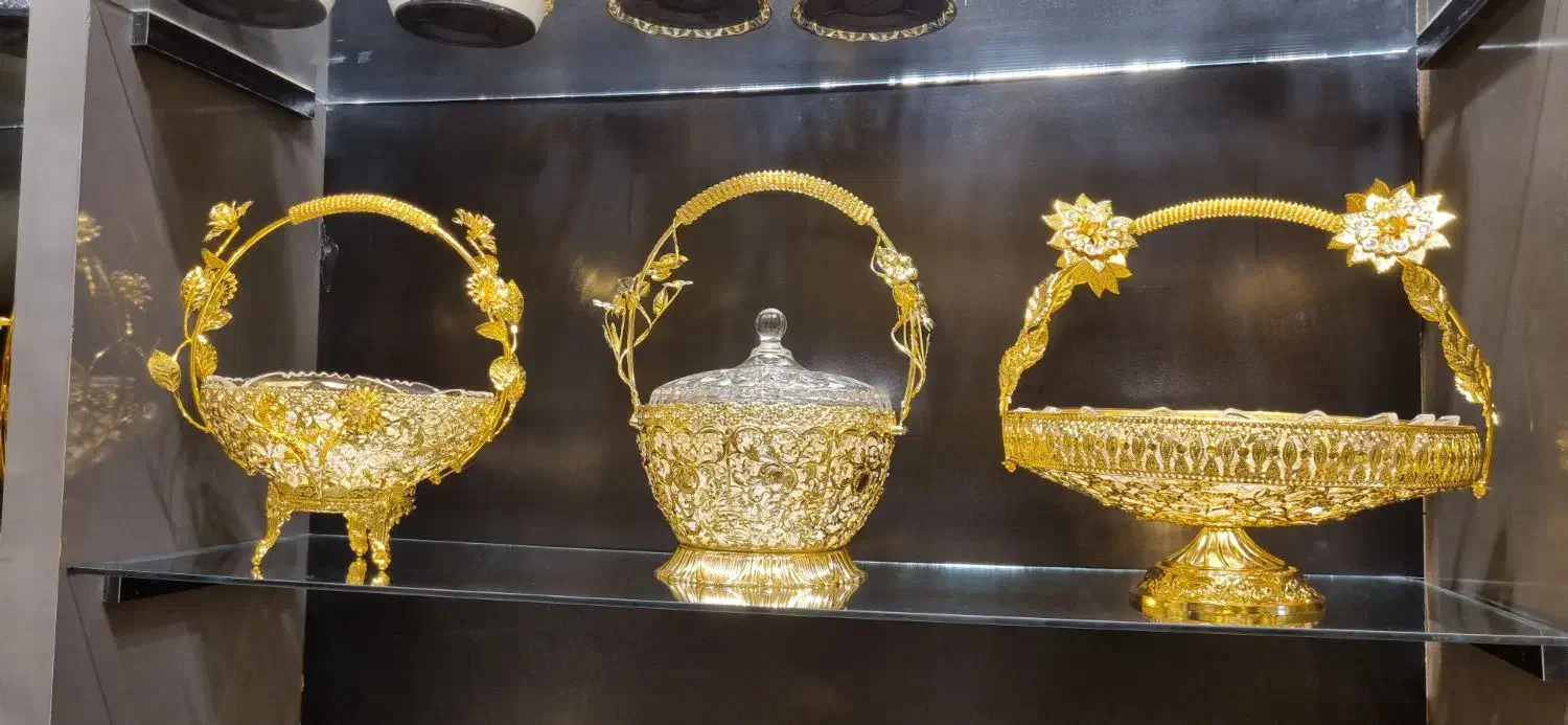 ظروف فلزی طلایی آبطلا تمام طلایی اماراتی فول GOLDE|ظروف سرو و پذیرایی|مشهد, سلام|دیوار