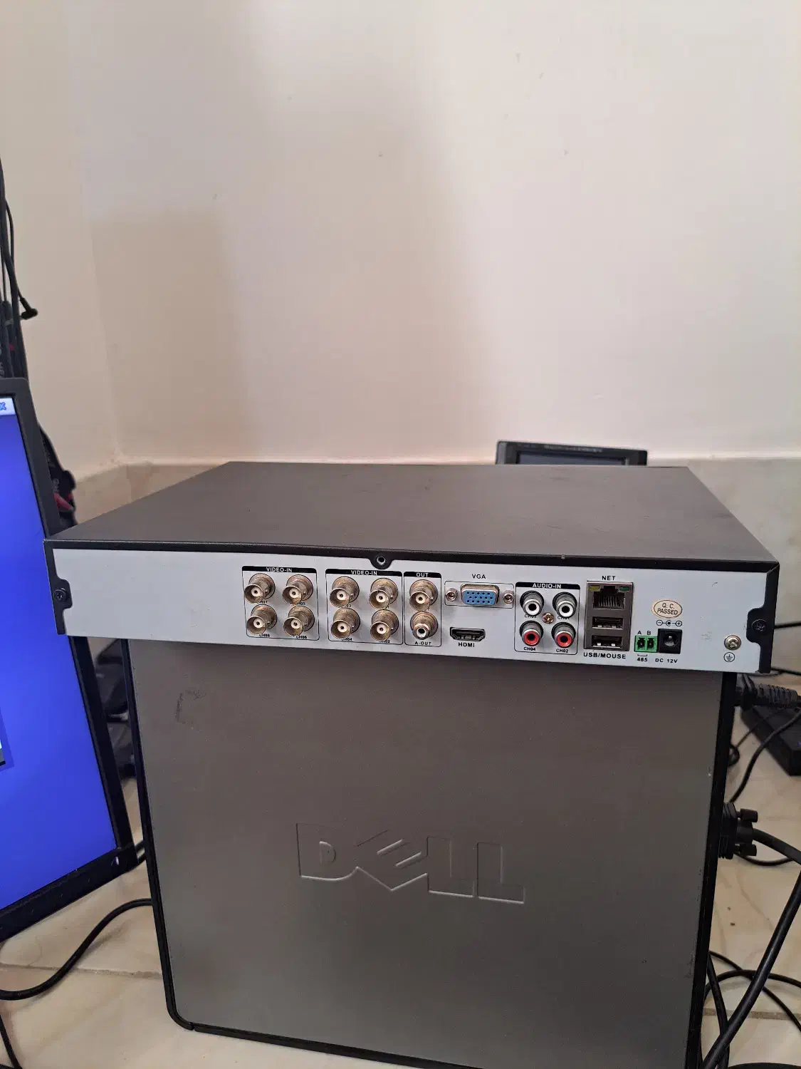 DVR|دوربین مداربسته|رباط‌کریم, رباط‌کریم|دیوار