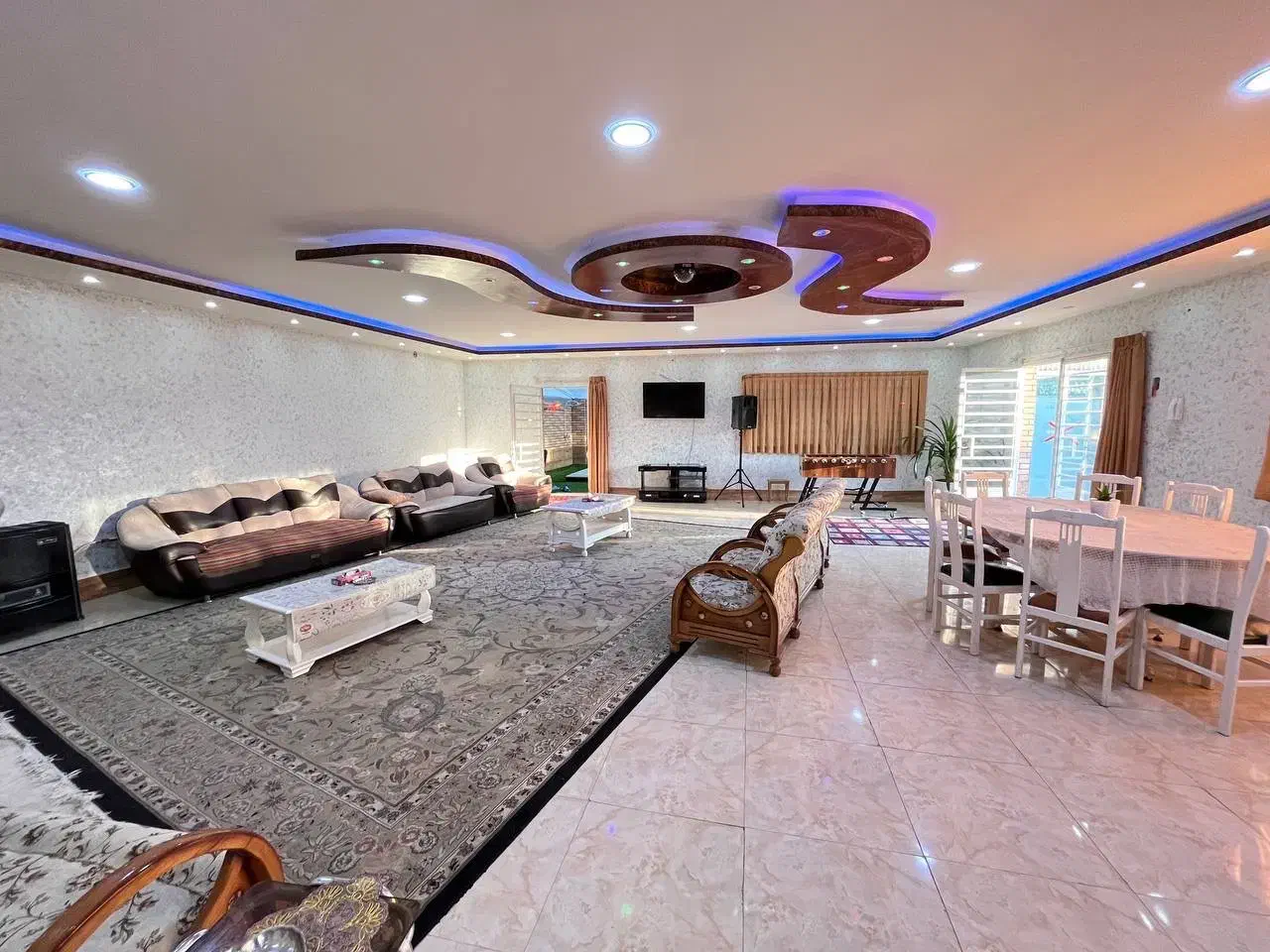 باغ ویلا استخردار در زردنجان|اجارهٔ کوتاهمدت ویلا و باغ|اصفهان, سرشبادران|دیوار