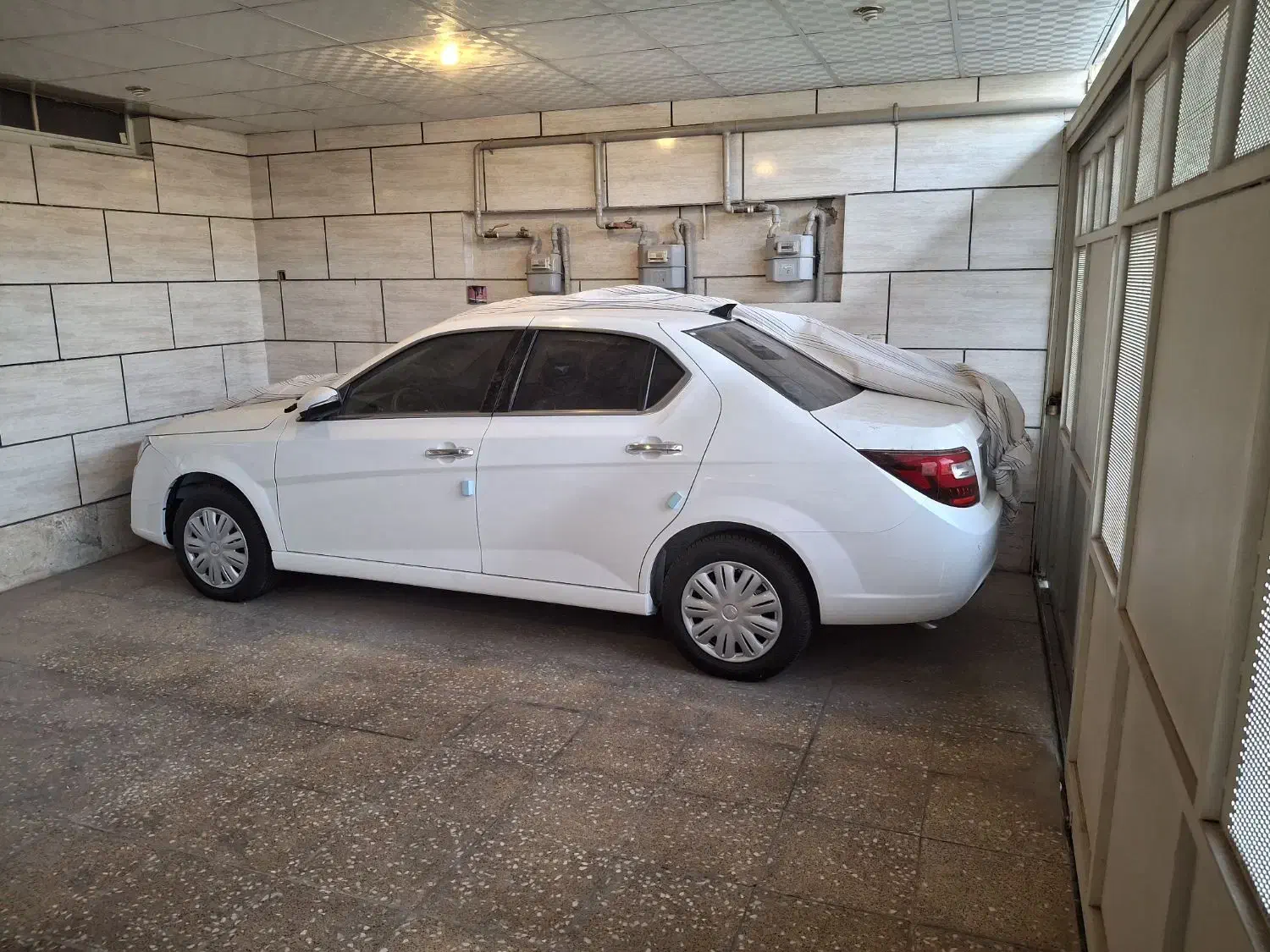 دنا پلاس دنده صفر مدل آخر ۱۴۰۲|خودرو سواری و وانت|شیراز, شهرک گلستان شمالی|دیوار