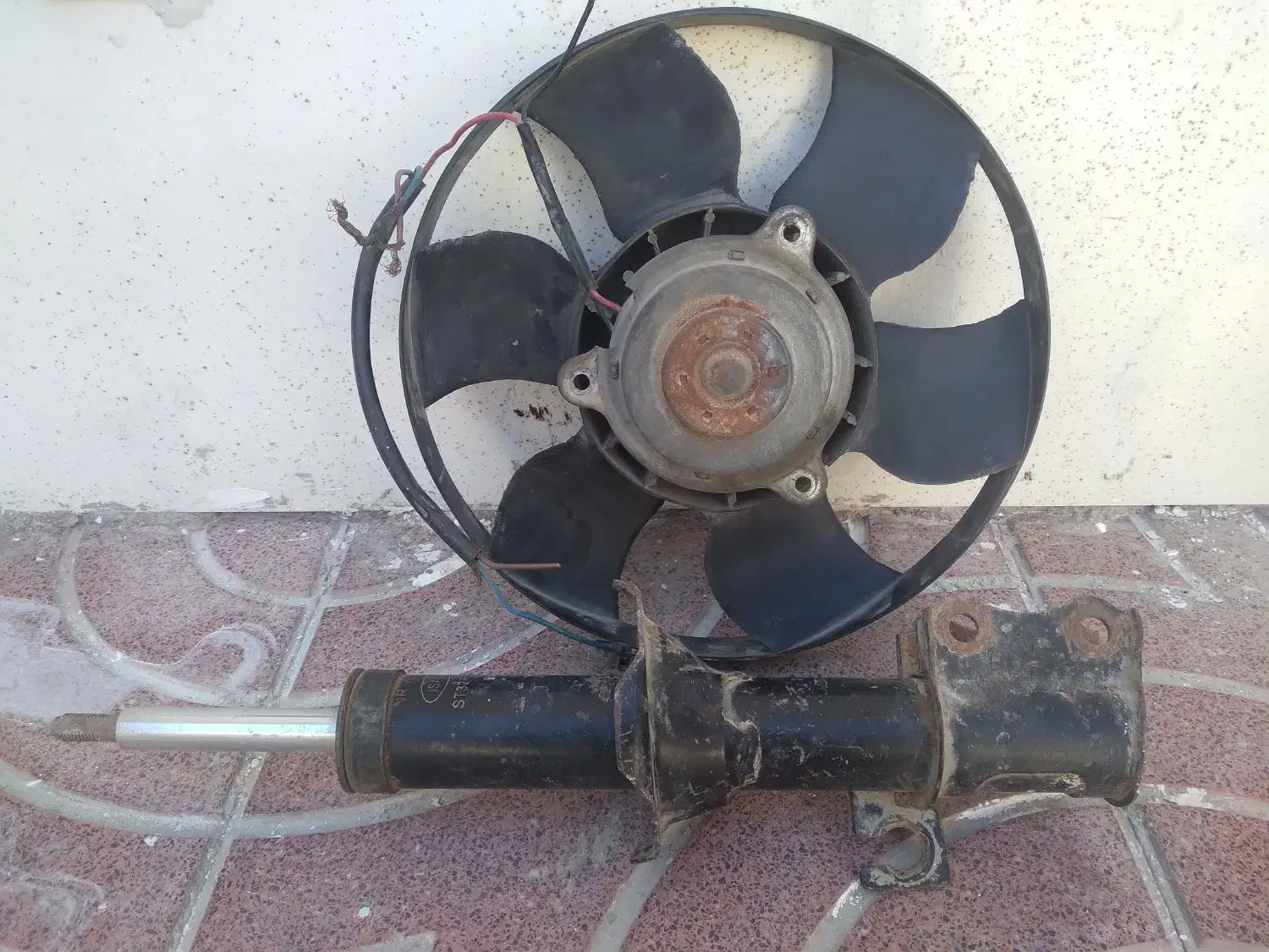 فن پرایدو کمک فنر پژو|قطعات یدکی و لوازم جانبی|آبادان, |دیوار