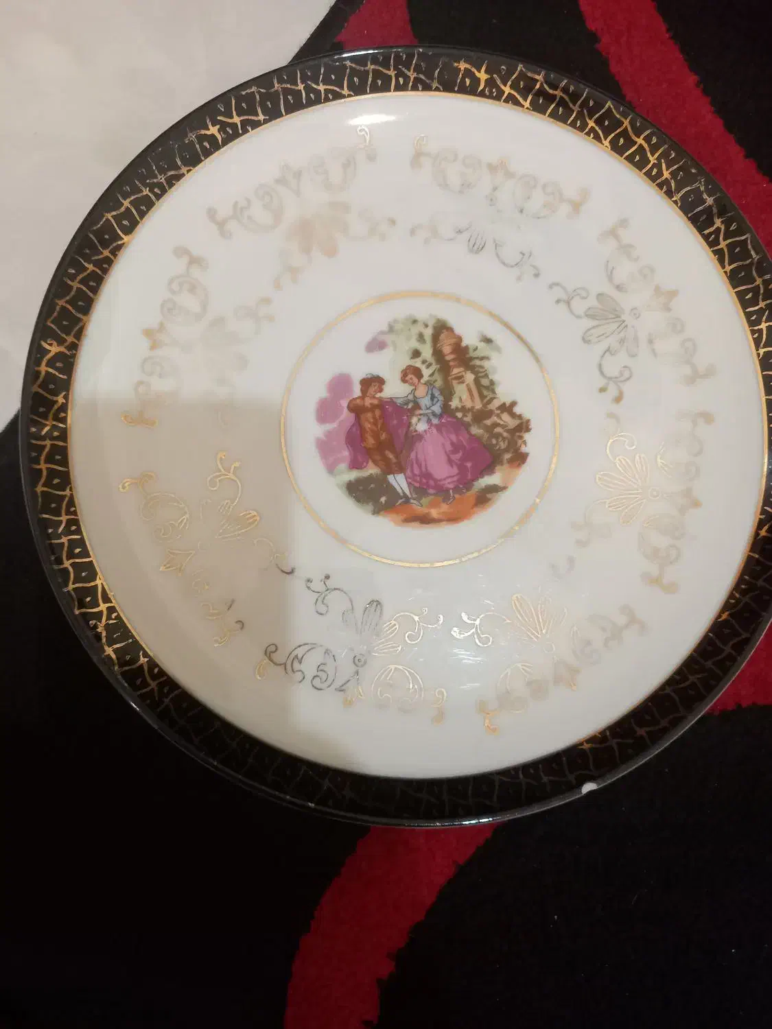 بشقاب دیوار کوب قدیمی|کلکسیون اشیاء عتیقه|تهران, مهران|دیوار