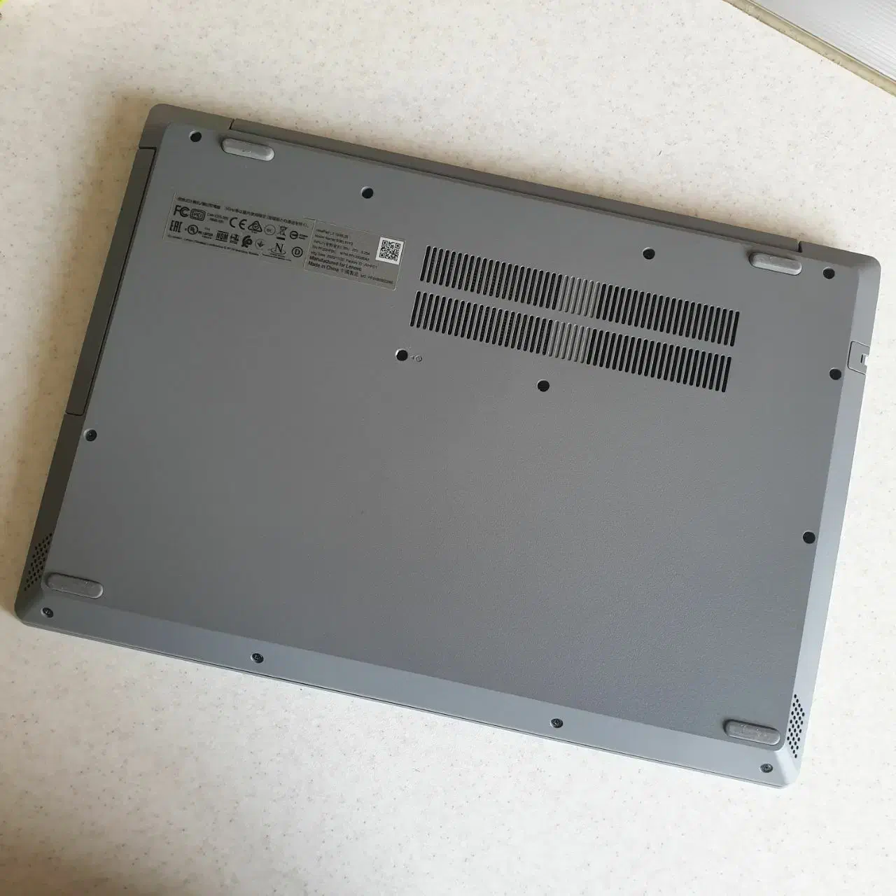لپتاپ لنوو IdeaPad کاملا سالم و کم کارکرد|رایانه همراه|تهران, ستارخان|دیوار