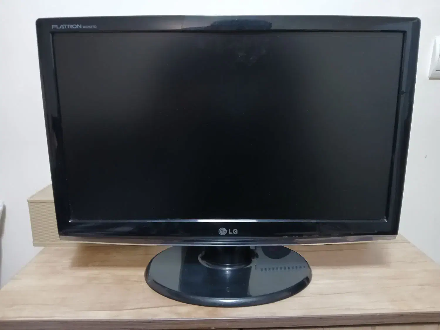 مانیتور 22اینچ LG فول HD مدل W2253TQ دکمه لمسی|قطعات و لوازم جانبی رایانه|تهران, نارمک جنوبی|دیوار