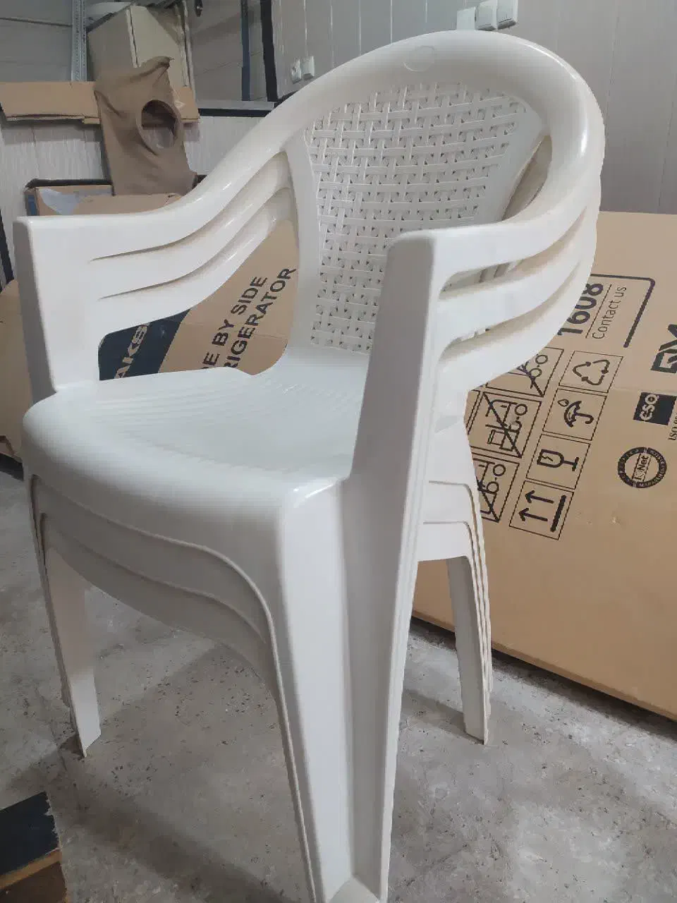 صندلی فلزی راحت و سبک|مبلمان اداری|قم, چهل درخت|دیوار