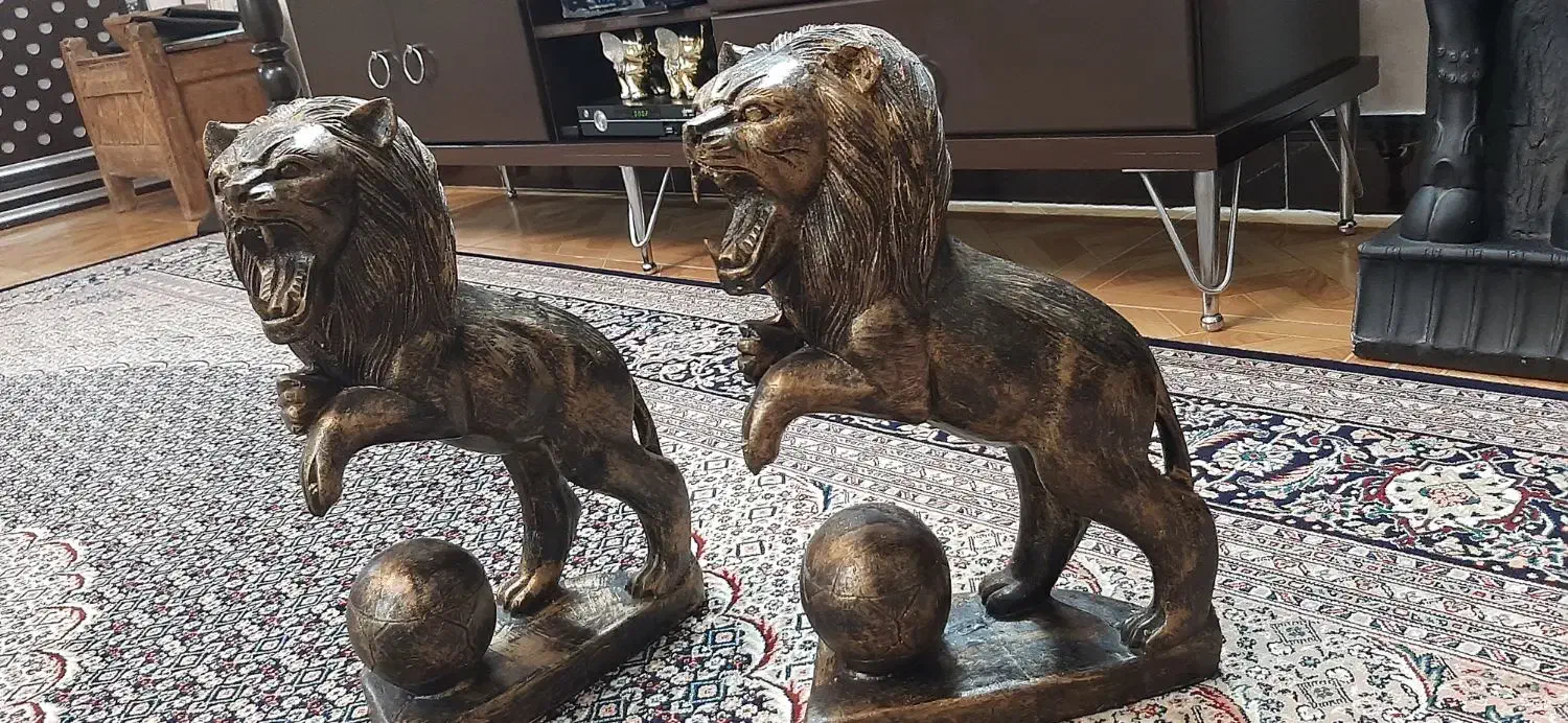 مجسمه|کلکسیون اشیاء عتیقه|گرگان, |دیوار