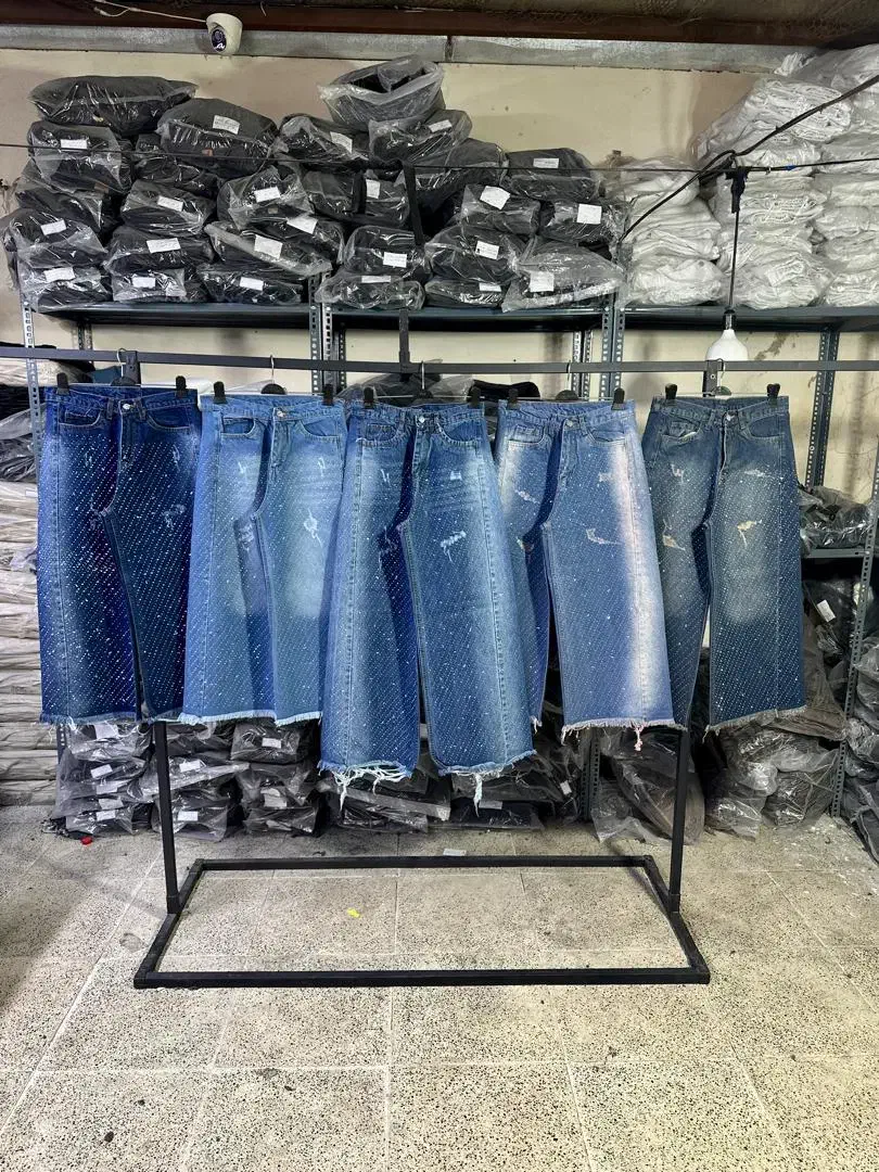 کارخونه  جین|لباس|بندر انزلی, جزیره|دیوار