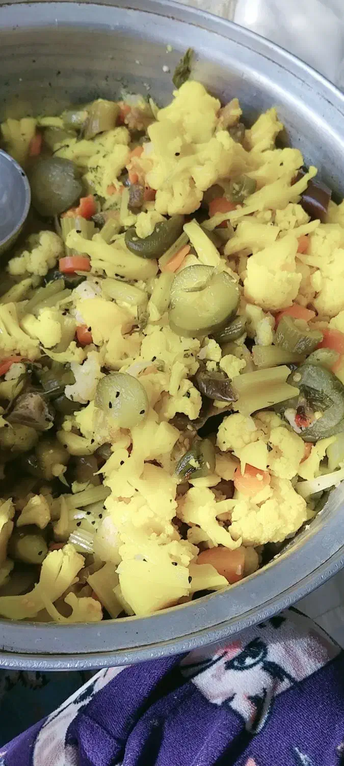 ترشیجات|خوردنی و آشامیدنی|لنجان, |دیوار