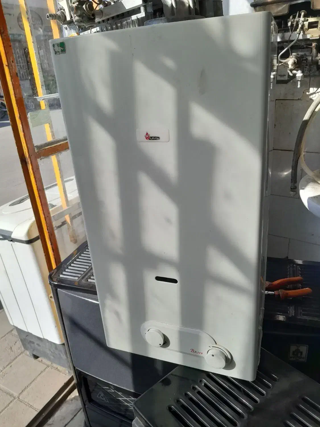 آبگرمکن دیواری|آبگرمکن، پکیج، شوفاژ|نیشابور, خط کاشمر|دیوار