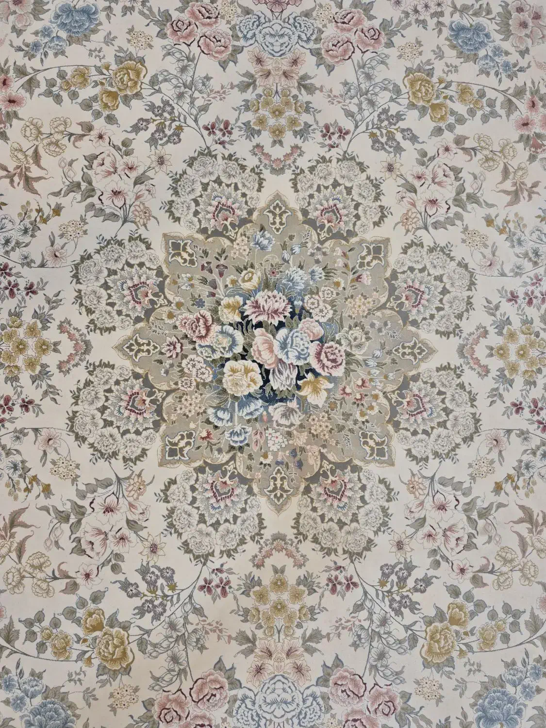 ۱ تخته فرش۴ متری گرد،۶متری و۲۴متری.گالری فرش ایران|فرش|مشهد, حجت|دیوار