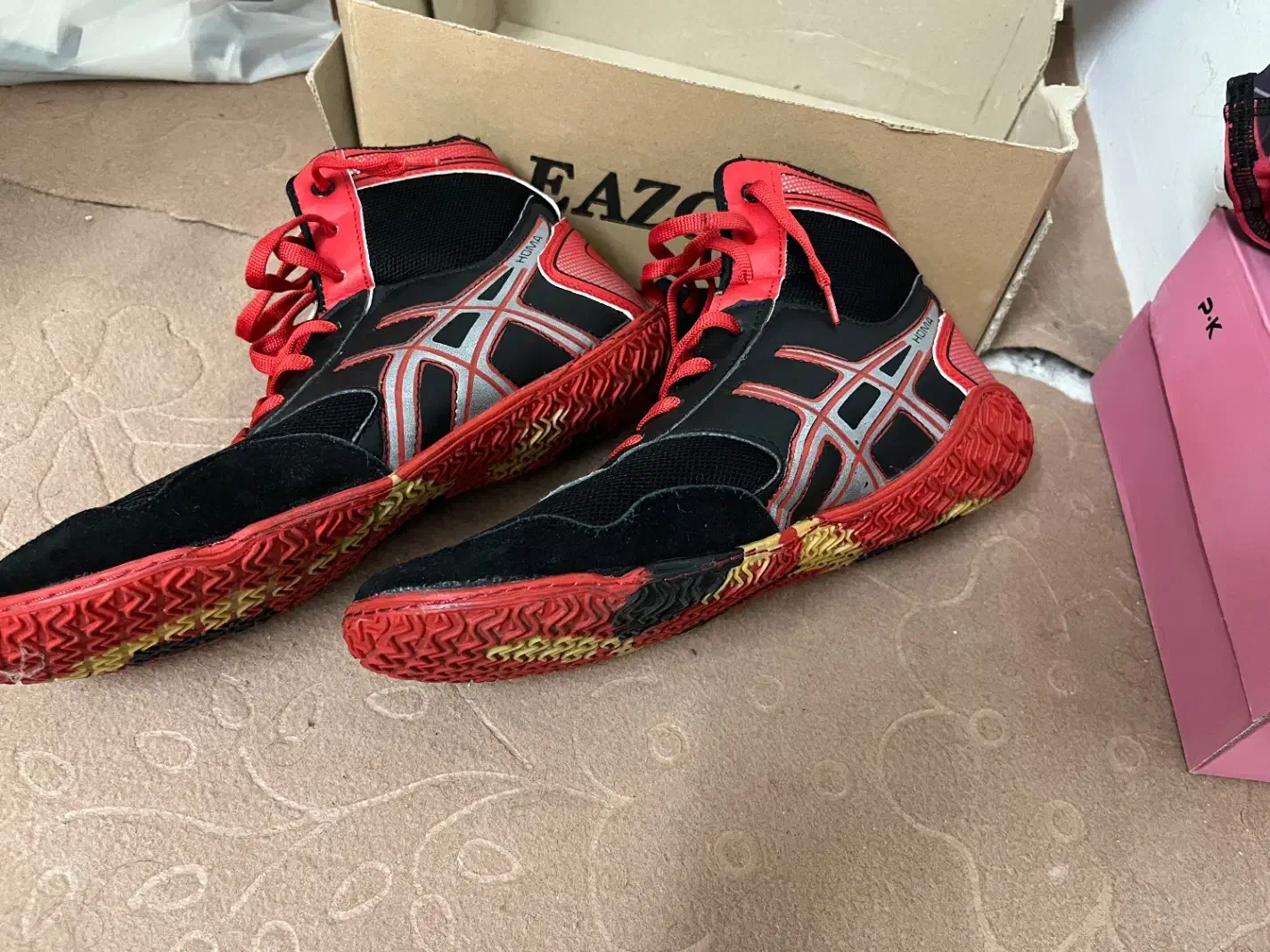 کفش و دوبنده کشتی|تجهیزات ورزشی|مشهد, دانشجو|دیوار