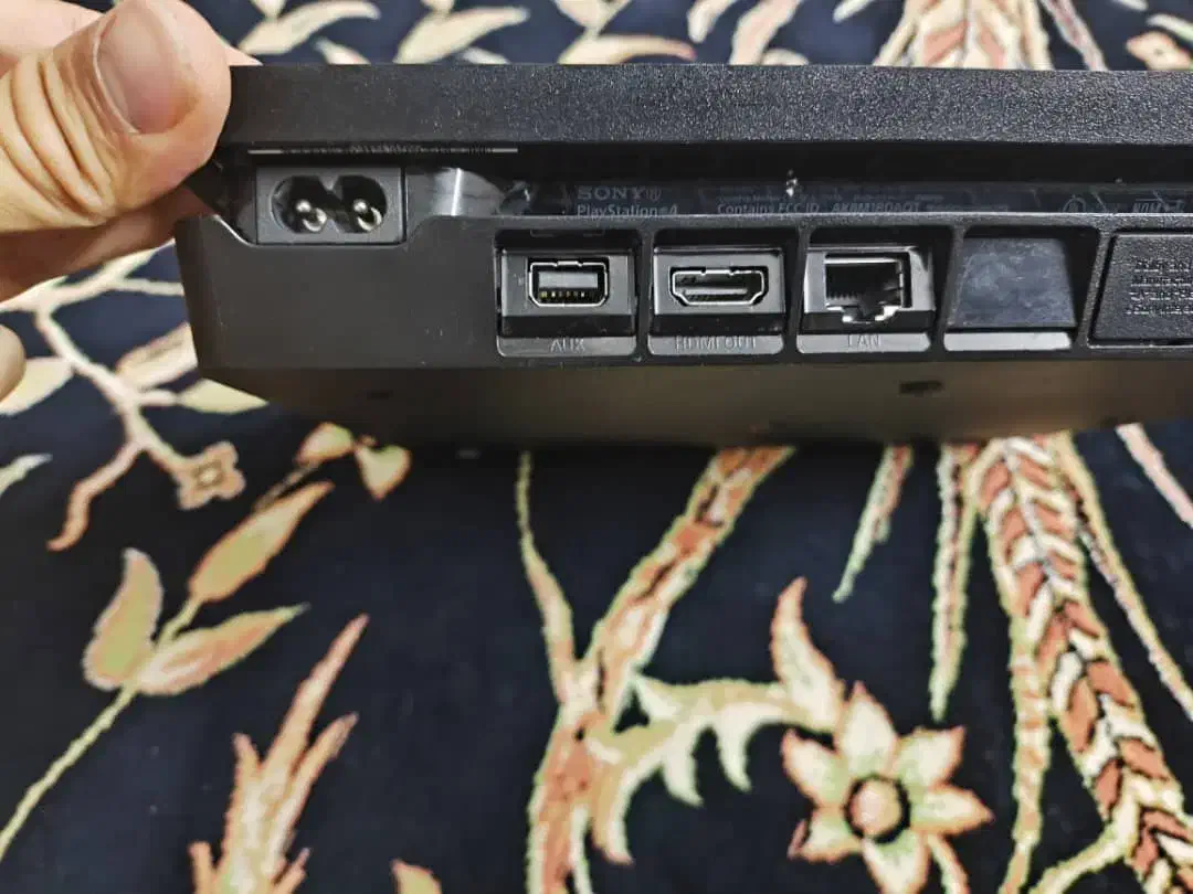 ps4 slim 1tb|کنسول، بازی ویدئویی و آنلاین|شیراز, شهرک سراج‎|دیوار