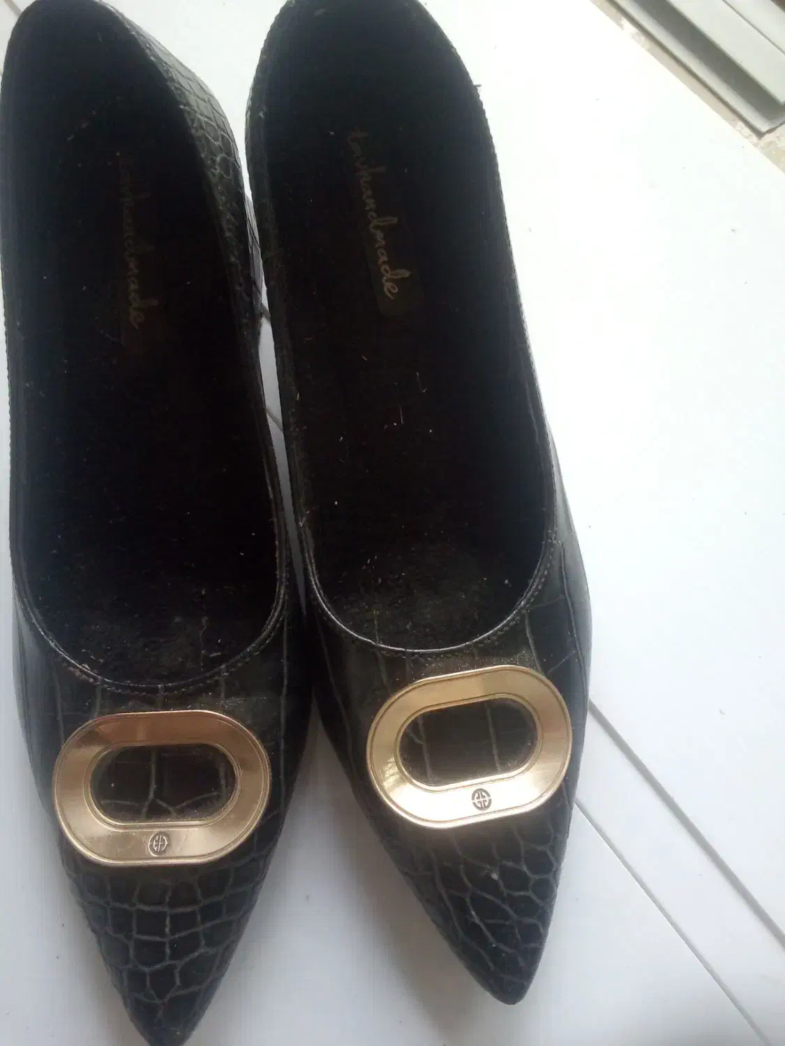 کفش|کیف، کفش، کمربند|تالش, هشتپر|دیوار