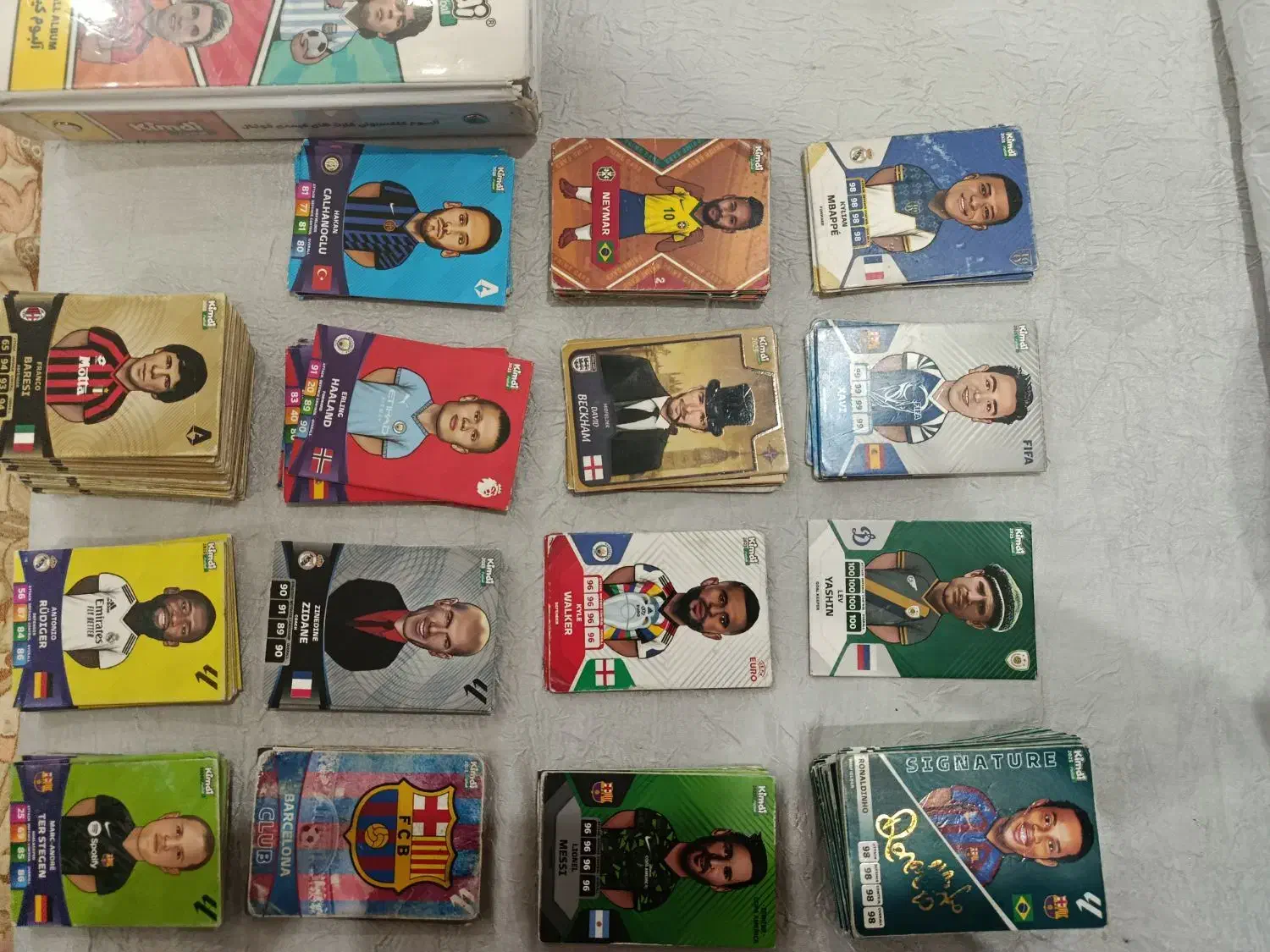 کیمدی و البوم|کلکسیون و سرگرمی|مشهد, انقلاب|دیوار