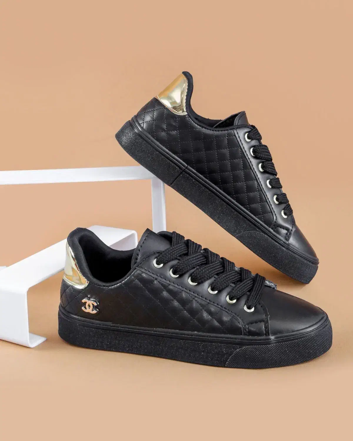 ونس شینل دخترانه|کیف، کفش، کمربند|بروجرد, |دیوار