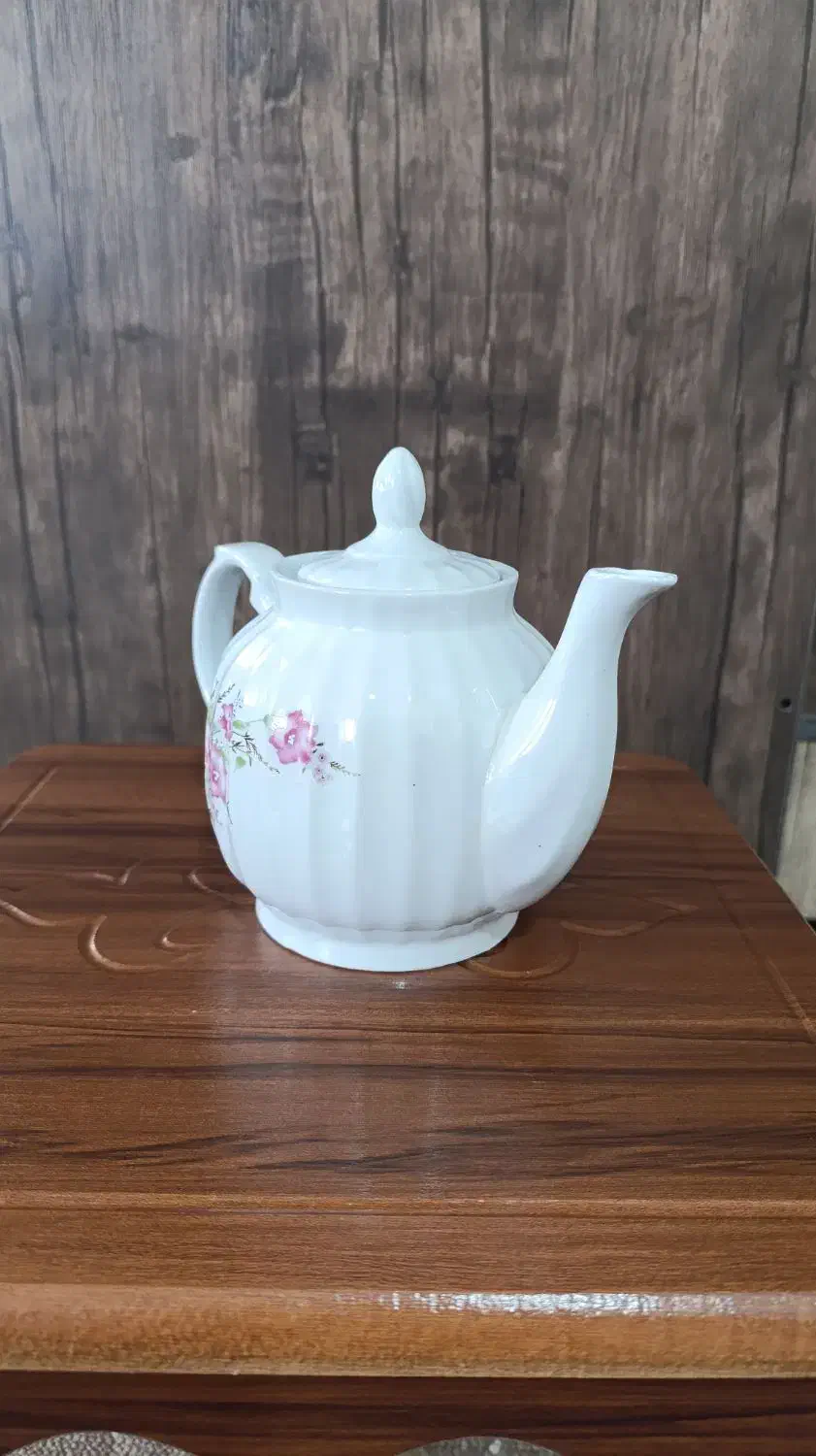 قوری. سالم|قوری، کتری، قهوه‌ساز دستی|گنبد کاووس, |دیوار