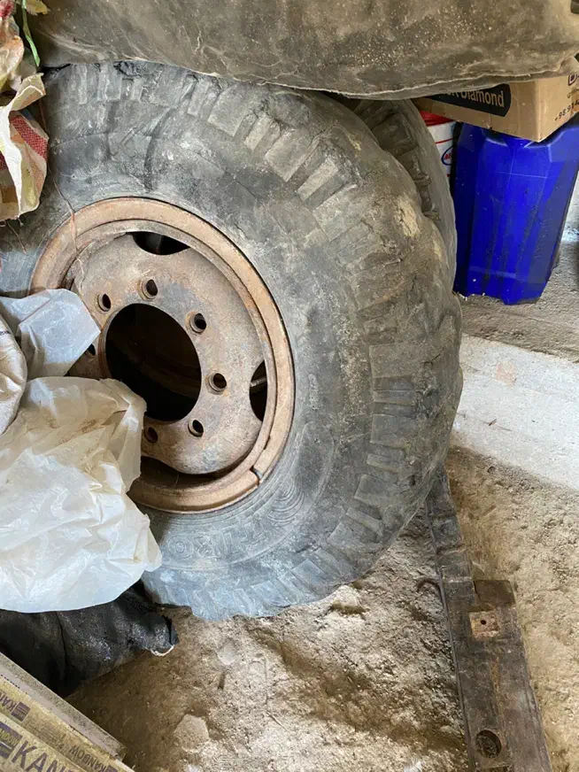 دو حلقه لاستیک و رینگ تانکر و تریل بزرگ|قطعات یدکی و لوازم جانبی|قشلاق دشت, |دیوار