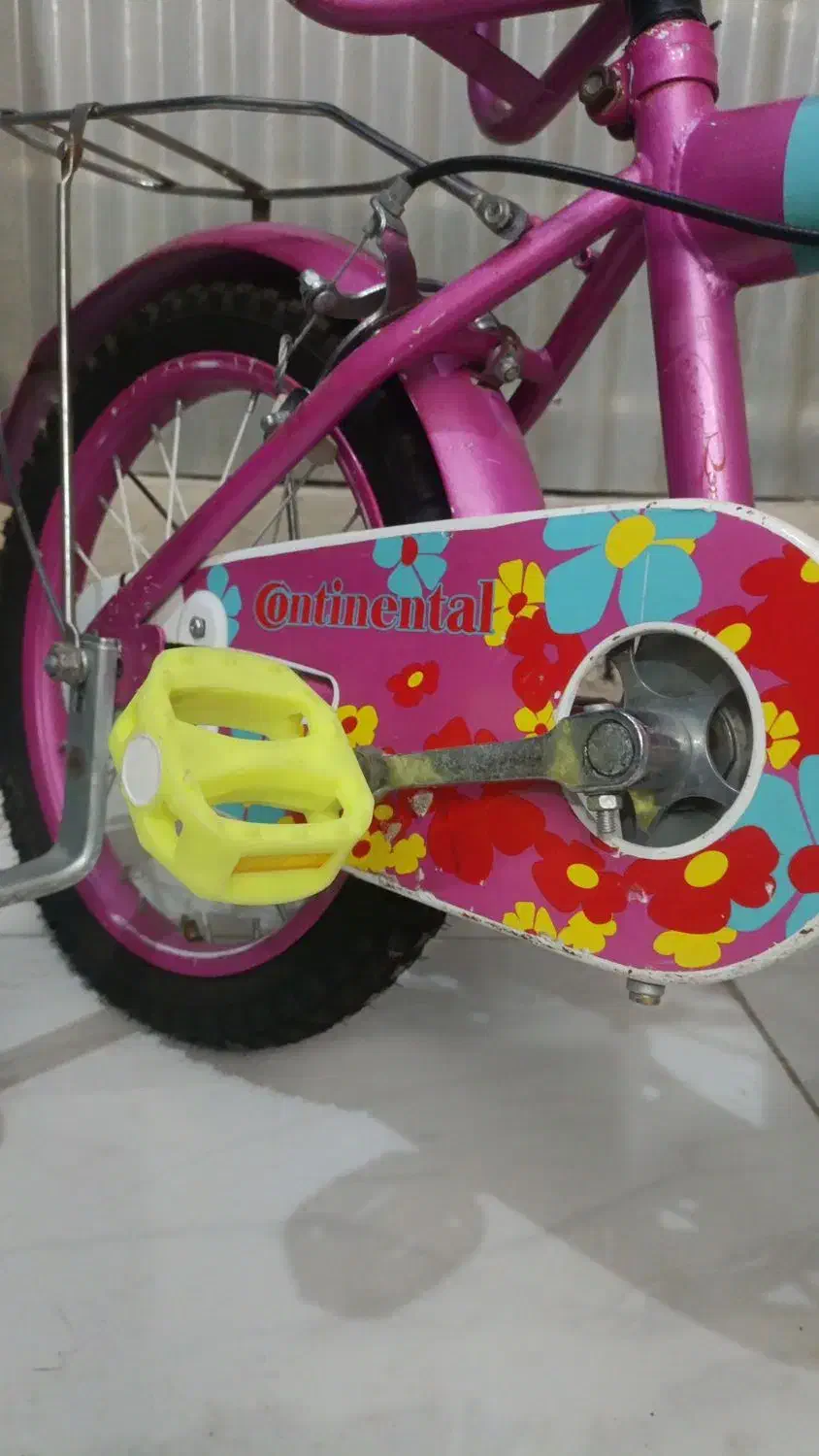 دوچرخه 16|دوچرخه، اسکیت، اسکوتر|پرند, فاز ۴|دیوار