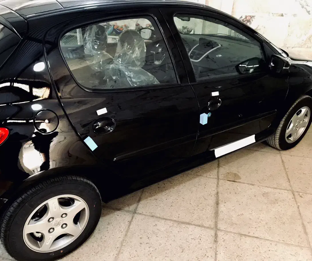 پژو ۲۰۷ دندنه اتوماتیک سقف پانورما ۱۴۰۴|خودرو سواری و وانت|بوشهر, |دیوار