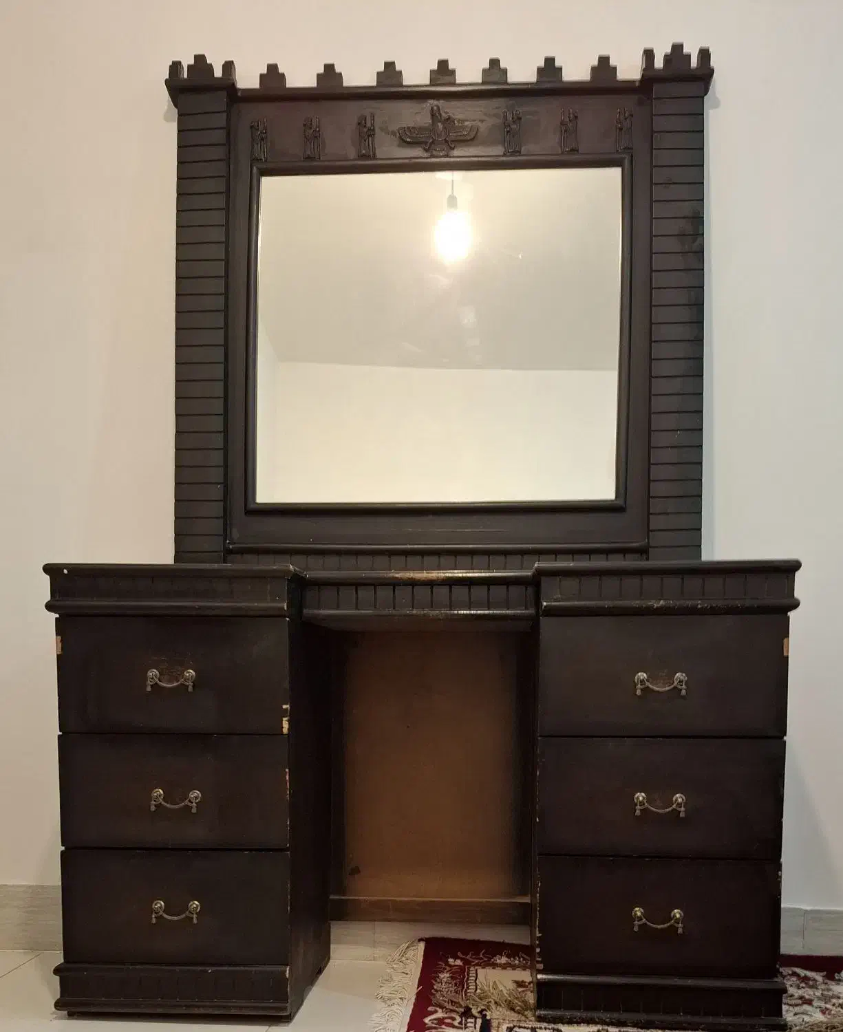 سرویس خواب قلعه ای|تخت و سرویس خواب|دوگنبدان, |دیوار