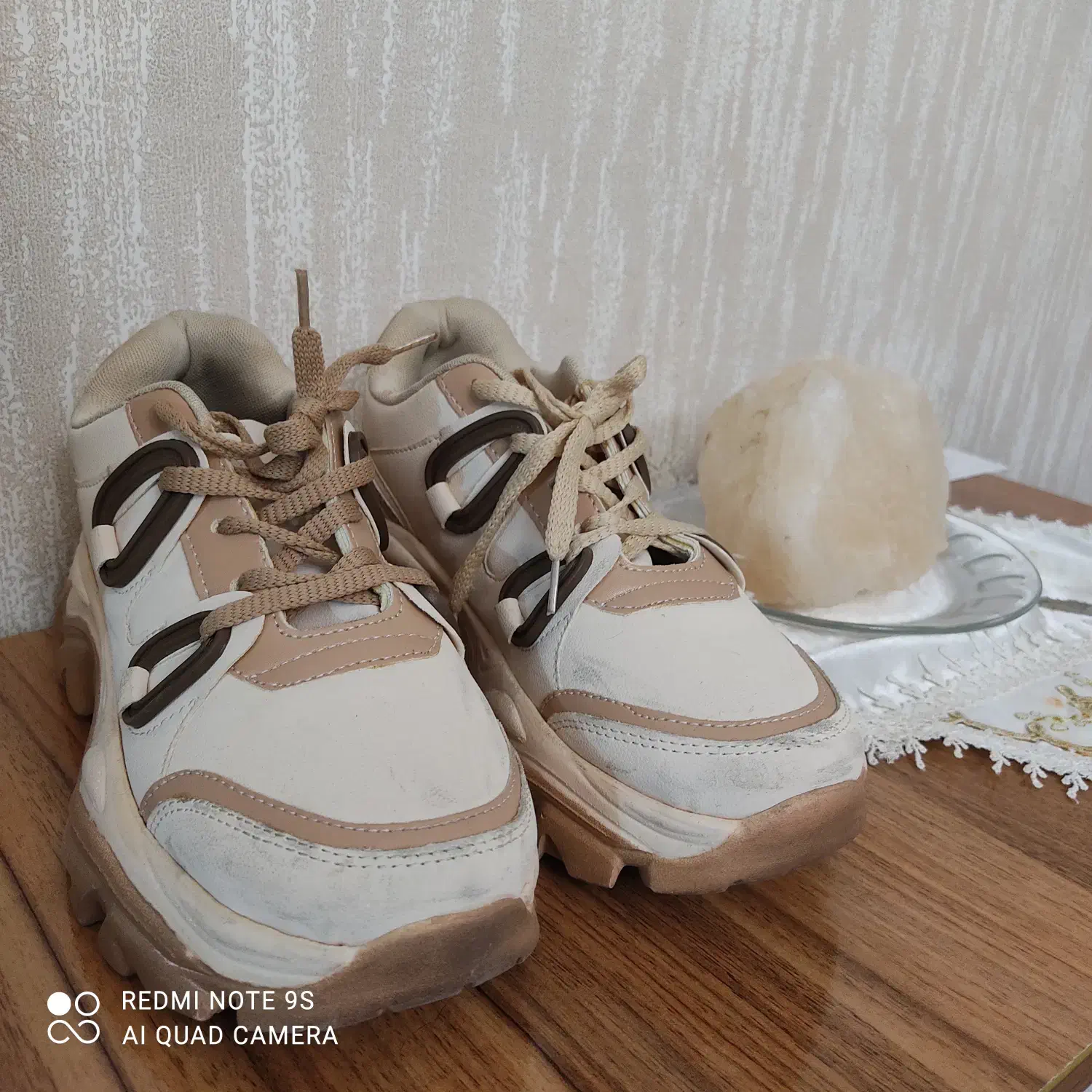 کتونی|کیف، کفش، کمربند|گرگان, |دیوار