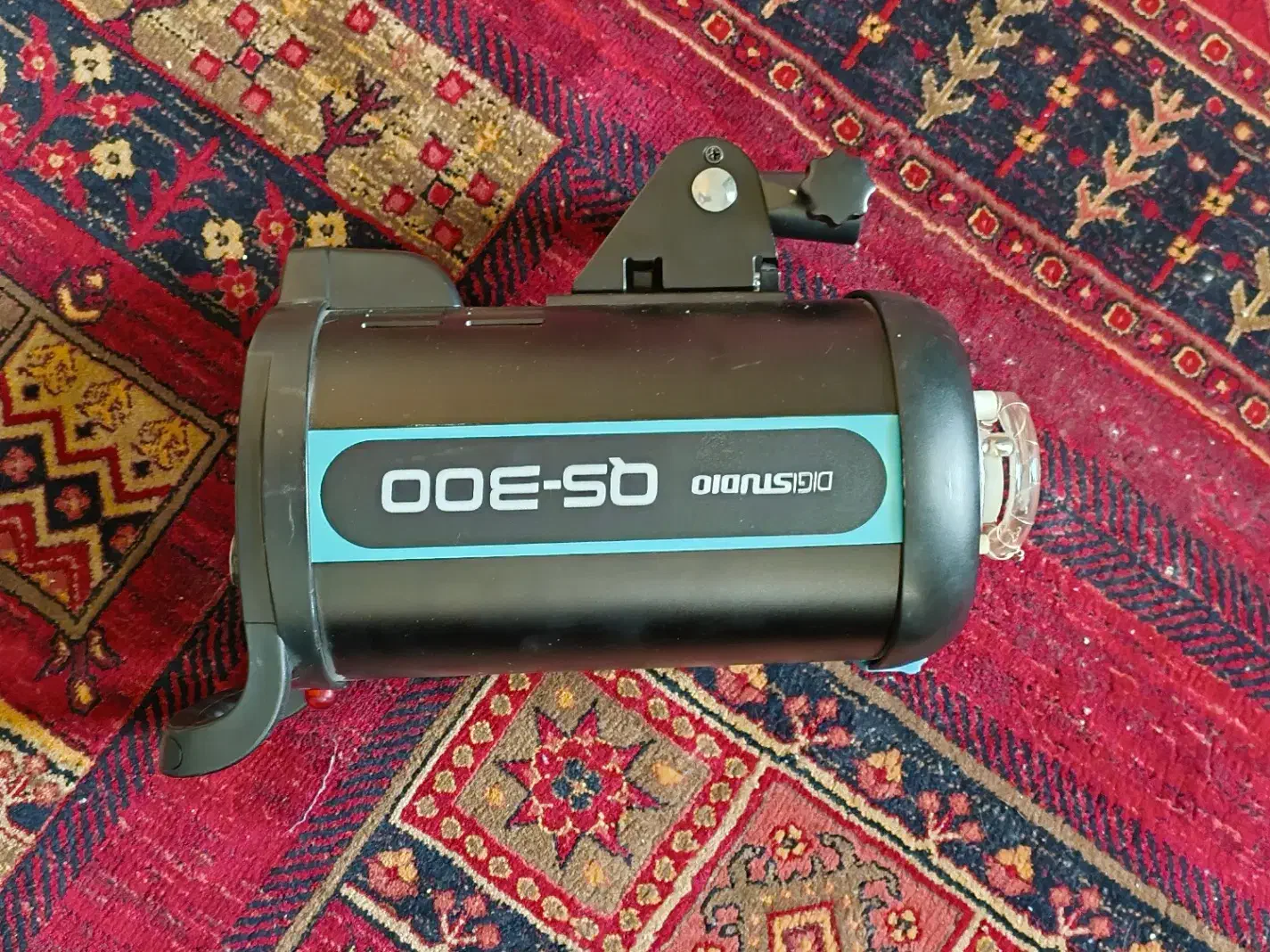 کیت کامل فلاش استودیویی QS 300 digistudio|دوربین عکاسی و فیلم‌برداری|کرج, گلشهر|دیوار