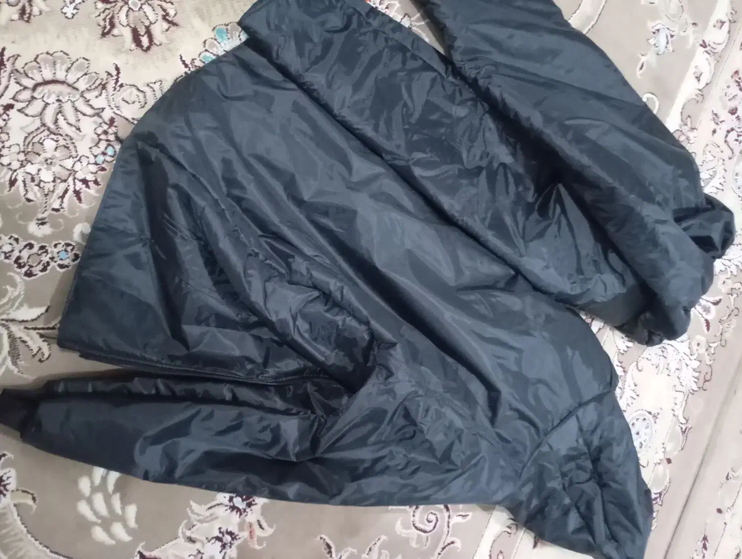 بادگیربارانینو|لباس|بردسکن, |دیوار