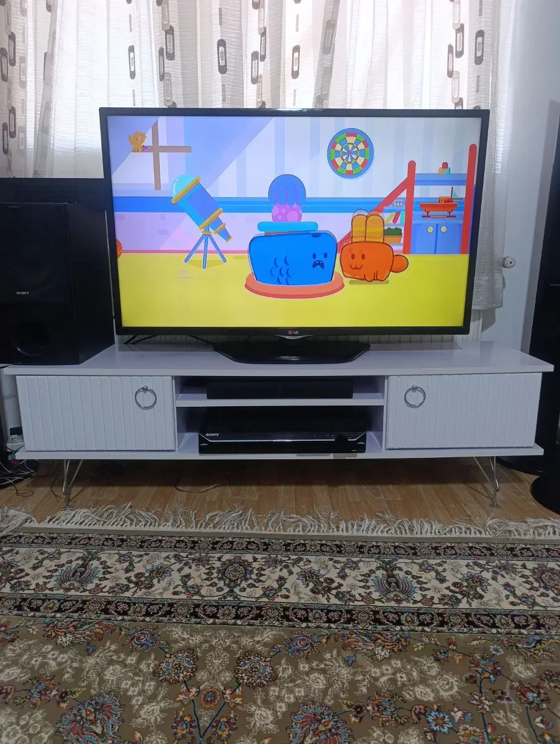 ال ای دی ال جی اصل کره با میز|تلویزیون و پروژکتور|همدان, |دیوار