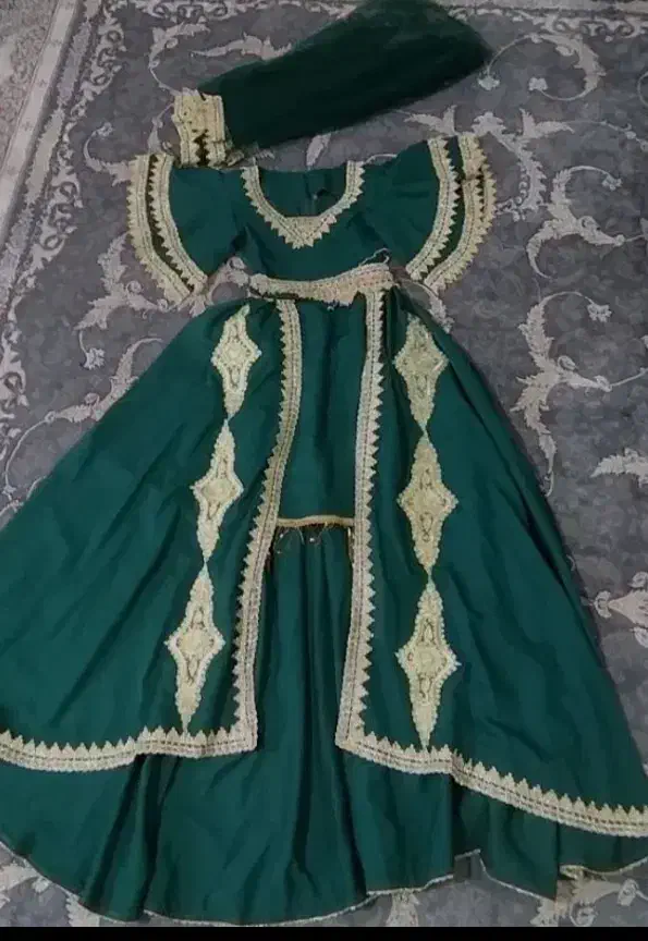 لباس مجلسی شیک|لباس|کاشان, گارزگاه|دیوار