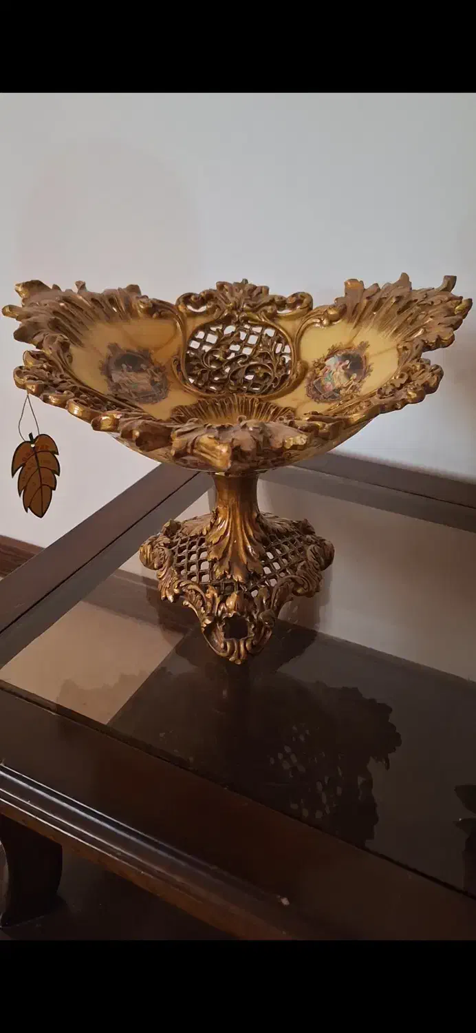 ظرف پایه دار مخصوص هدیه دادن|ظروف سرو و پذیرایی|اصفهان, مرداویج|دیوار