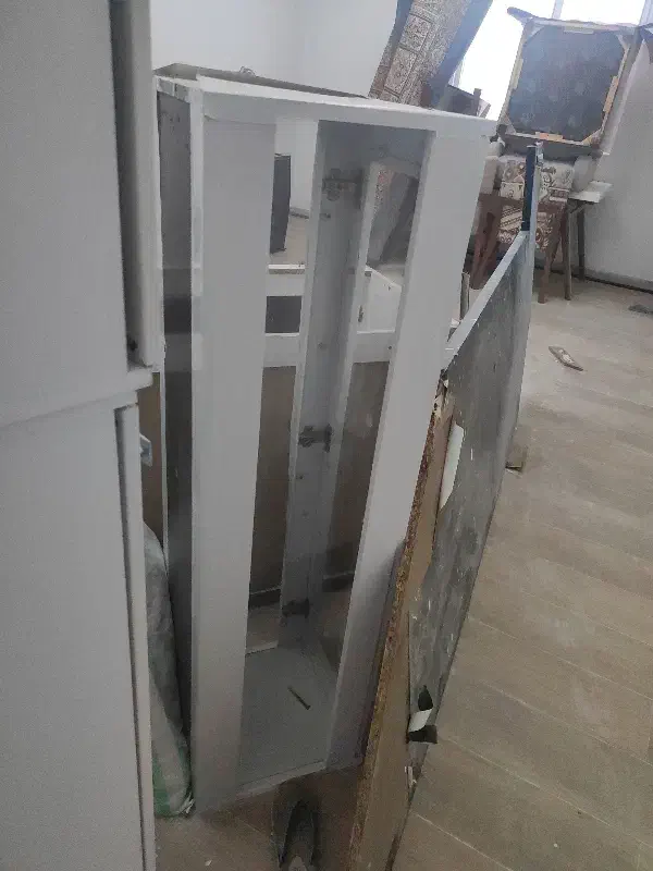 ویترین چوب و شیشه دارای دو طبقه|بوفه، ویترین، کنسول|کرج, حصارک بالا|دیوار