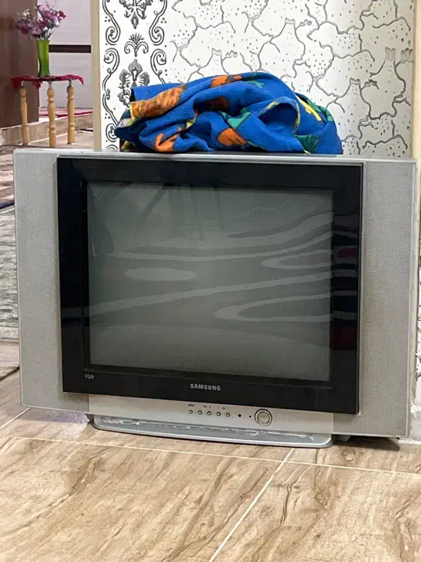 تلویزیون سامسونگ۲۱ اینچ|تلویزیون و پروژکتور|کرمان, |دیوار