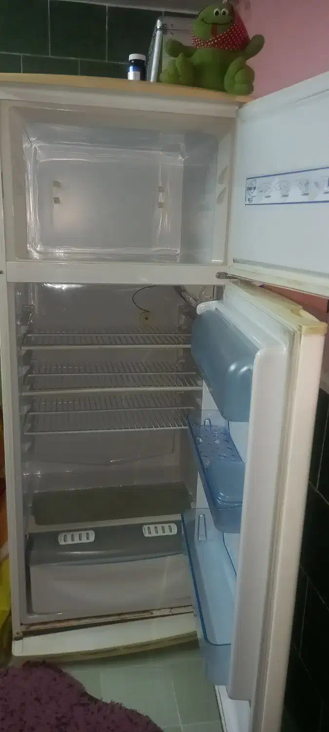 فروش یخچال|یخچال و فریزر|لار, |دیوار