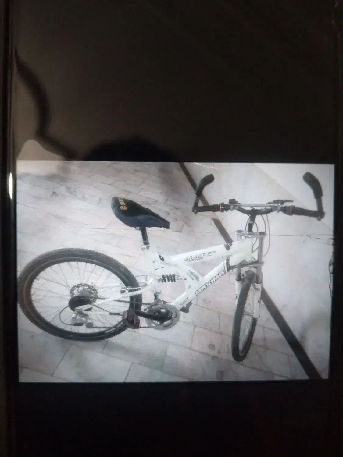 دوچرخه|دوچرخه، اسکیت، اسکوتر|اسفراین, |دیوار