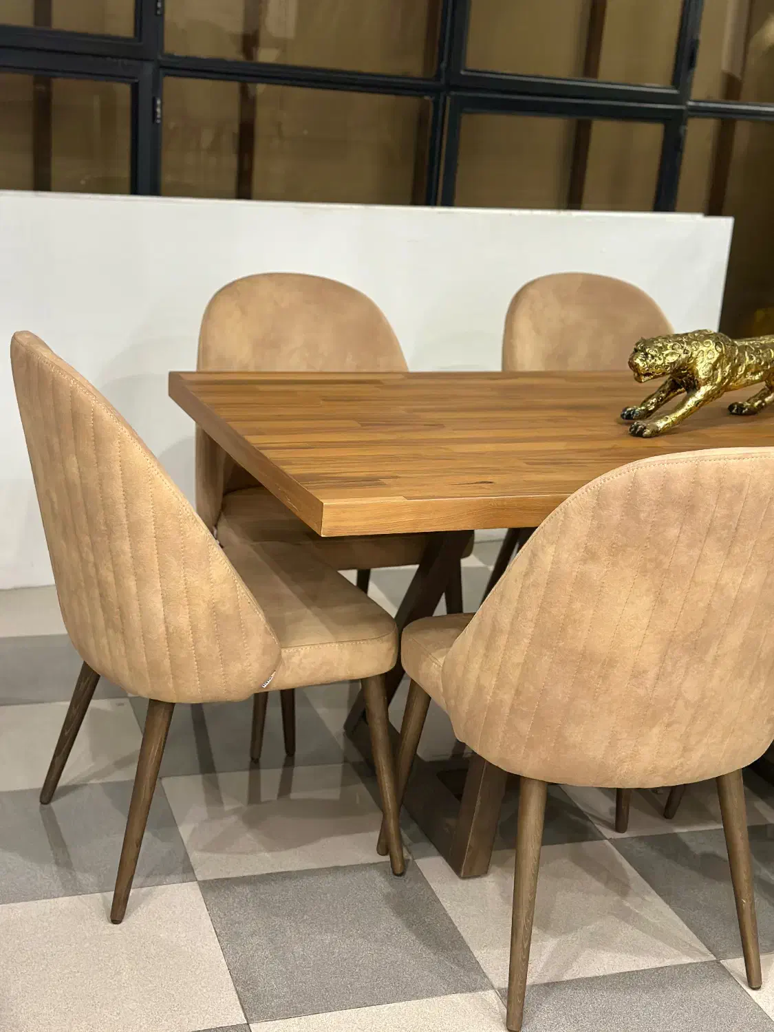 غذاخوری|میز و صندلی غذاخوری|رشت, منظریه|دیوار