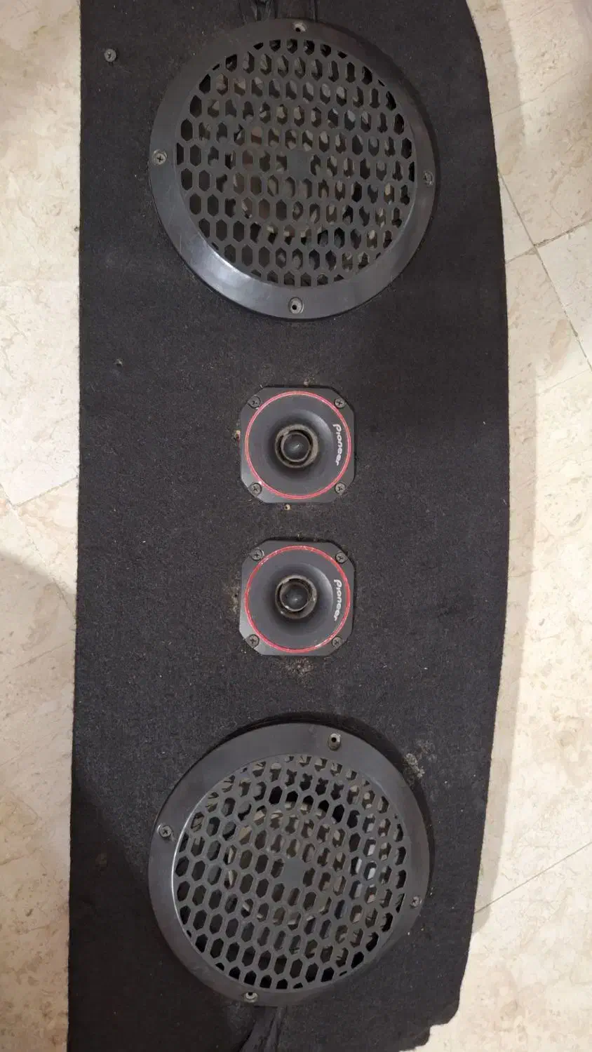 میدرنج|پخش‌کننده همراه|هشتگرد, مدرس|دیوار