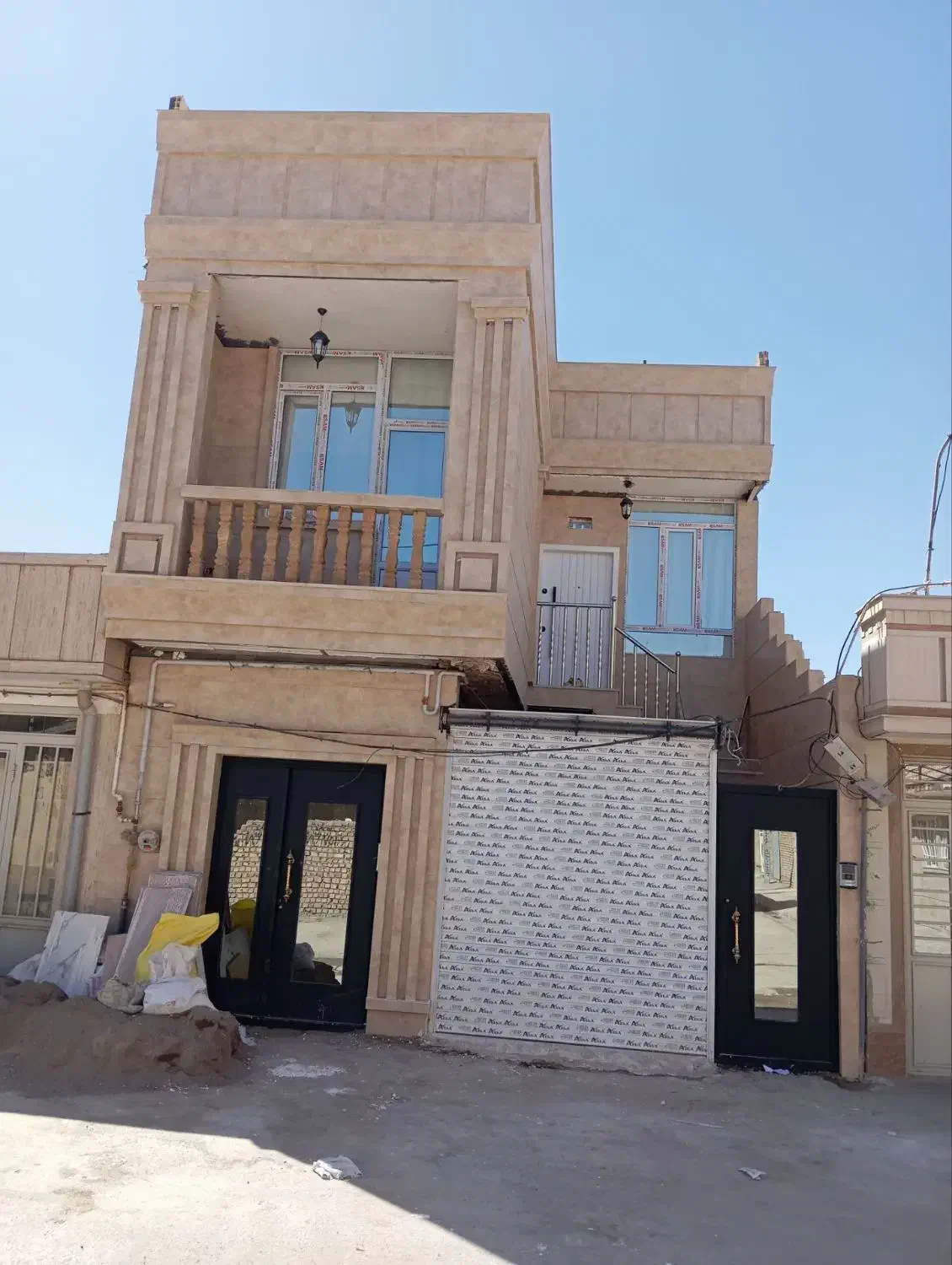 نصب انواع سرامیک و سنگ رومی وغیره|خدمات پیشه و مهارت|نیشابور, فیض آباد|دیوار