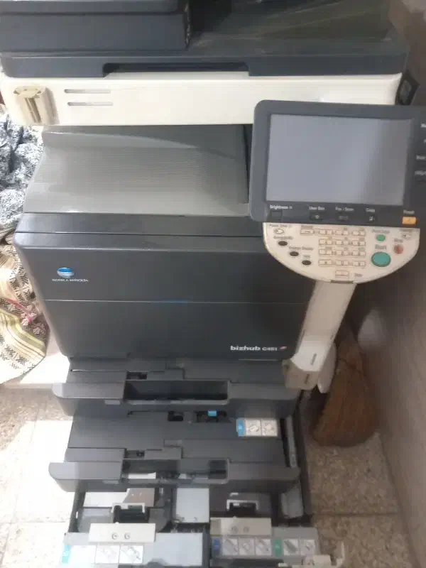 کپی رنگی کونیکا|پرینتر، اسکنر، کپی، فکس|کرج, گلدشت|دیوار