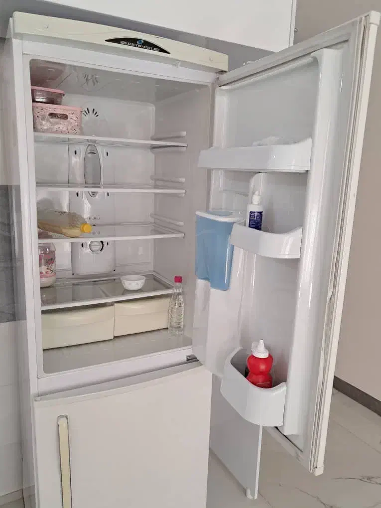 فروش یخچال کارکرده|یخچال و فریزر|شاهینشهر, عطار|دیوار