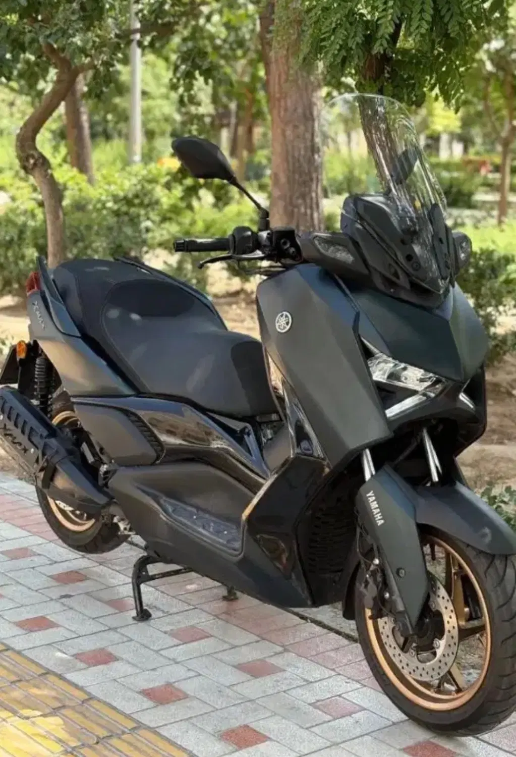xmax 1402|موتورسیکلت|اصفهان, برازنده|دیوار