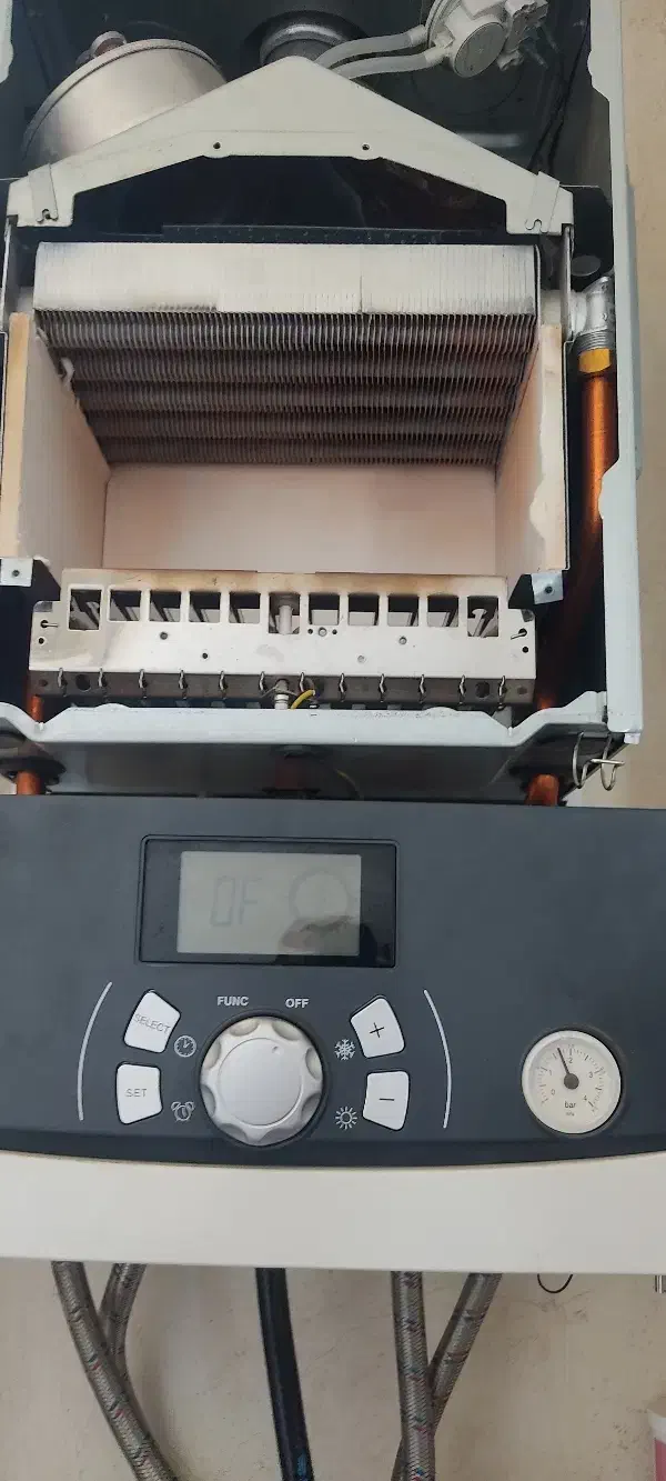 سرویس و تعمیر انواع پکیج دیواری|خدمات پیشه و مهارت|لنجان, |دیوار