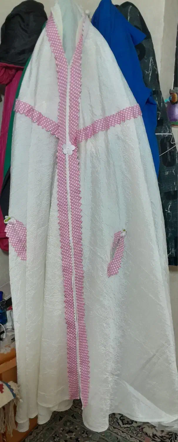 چادر جشن تکلیف|لباس|شیراز, ملاصدرا|دیوار