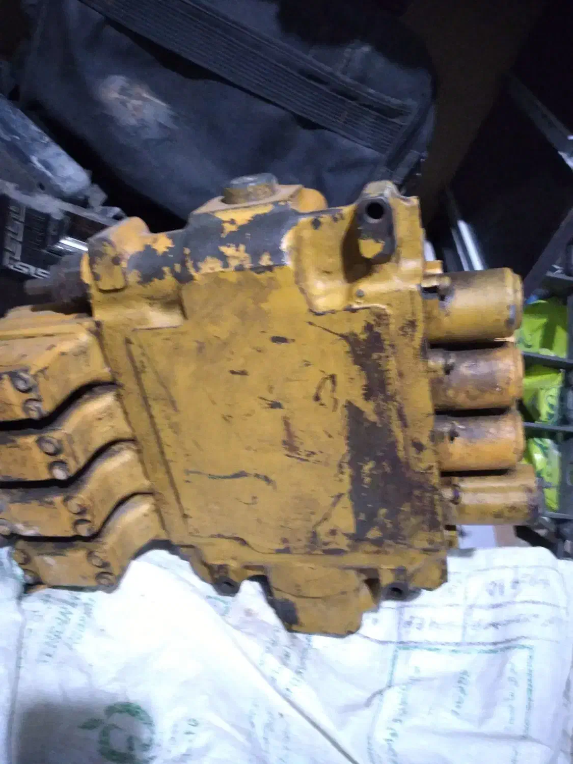 پمپ فرمان کوماتسو|قطعات یدکی و لوازم جانبی|قروه, |دیوار