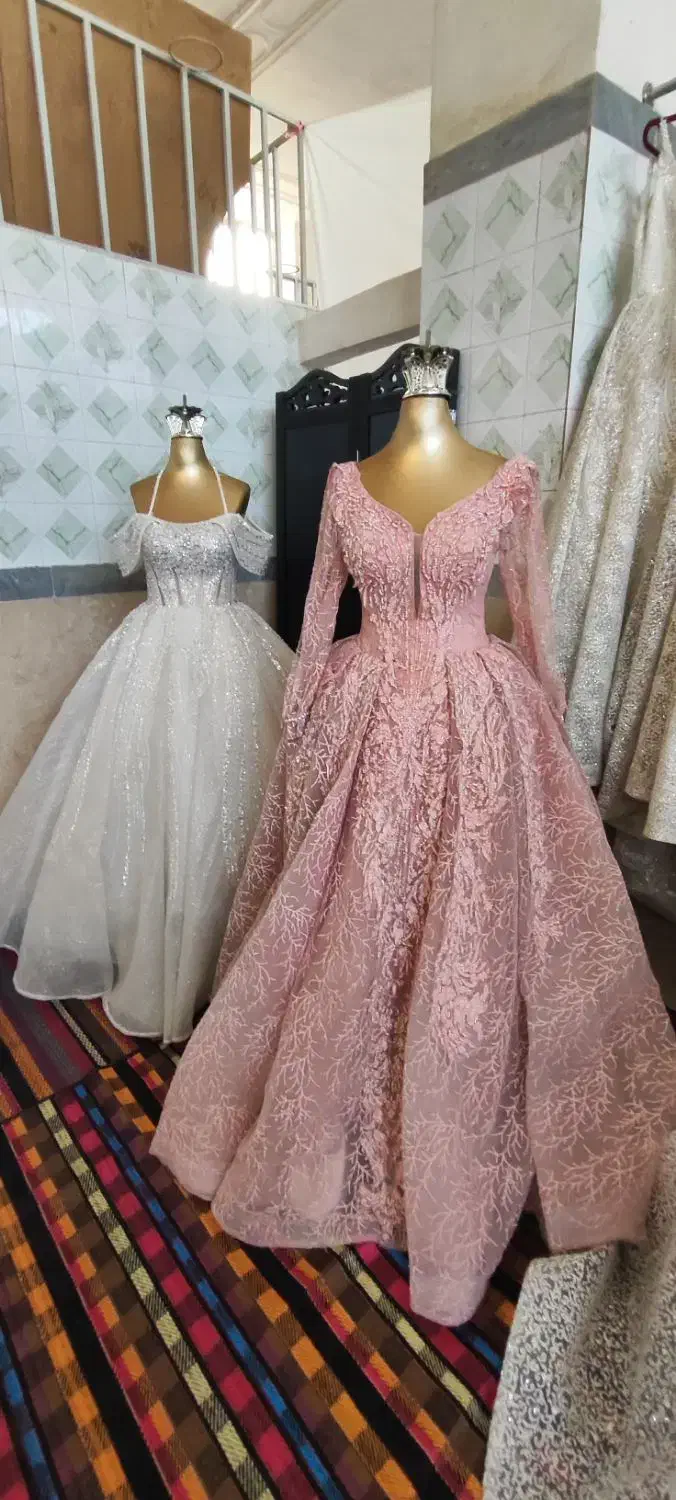 فروش لباس عروس نو به علت تغییر شغل|لباس|آباده, |دیوار