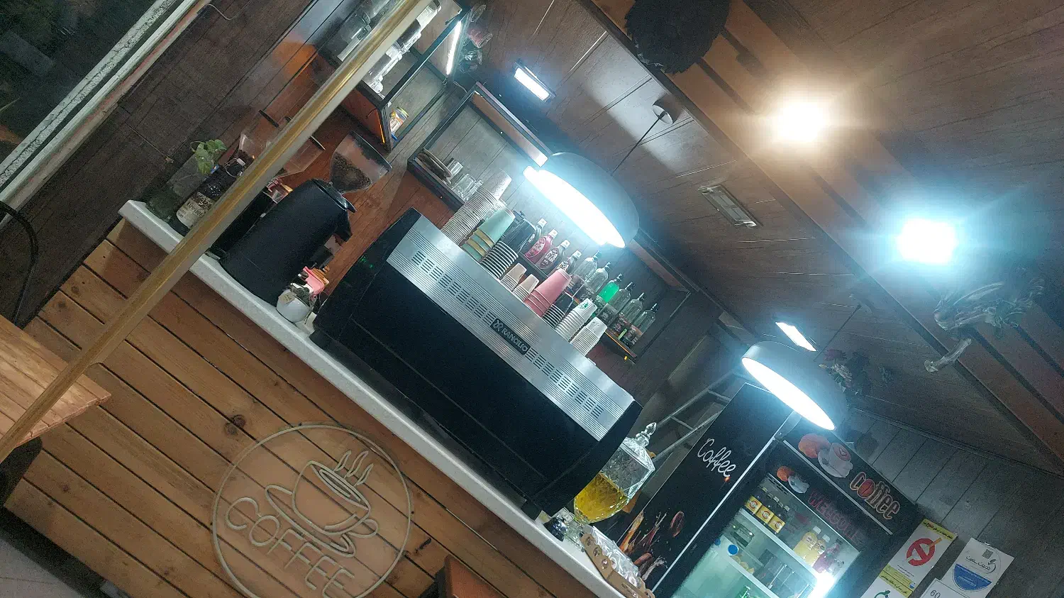 کار در کافه فاز ۱ اندیشه|استخدام خدمات فروشگاه و رستوران|اندیشه, اندیشه فاز ۱|دیوار