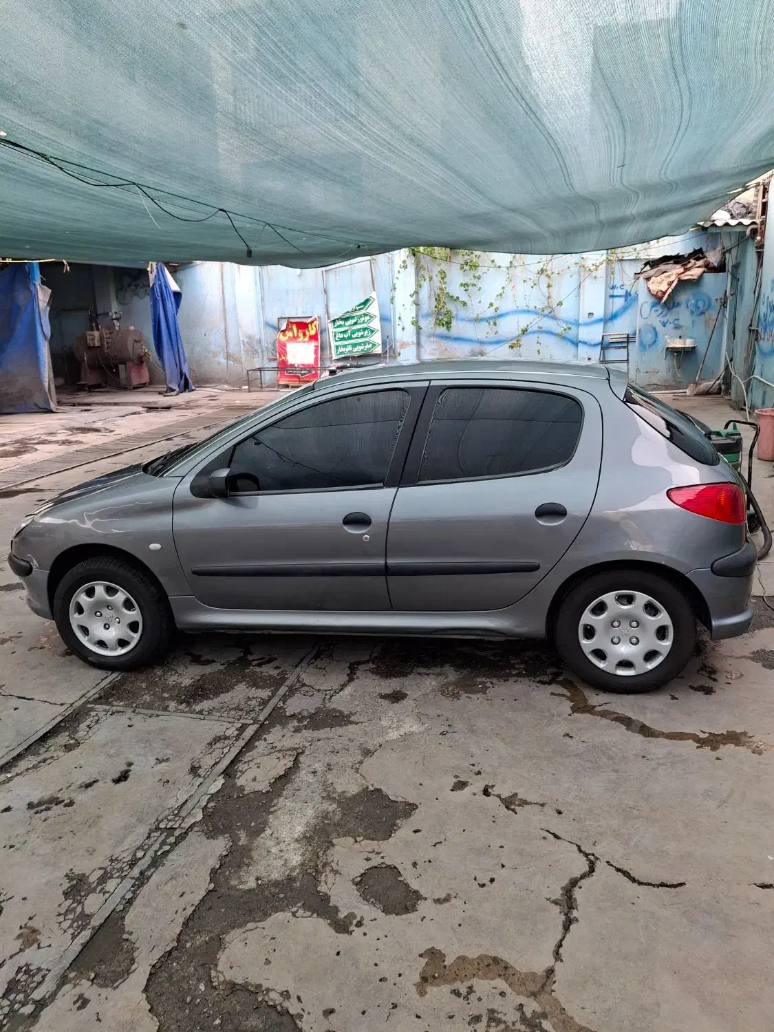 206 207|خودرو سواری و وانت|کرج, میدان میوه و تره بار مرکزی|دیوار