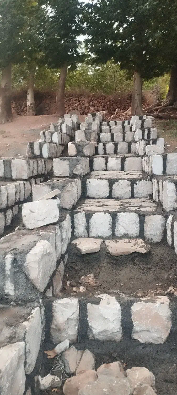 اجرا انواع سنگ فرش سنگ مالون لاشه درهم لاشه ساده|خدمات پیشه و مهارت|لردگان, |دیوار