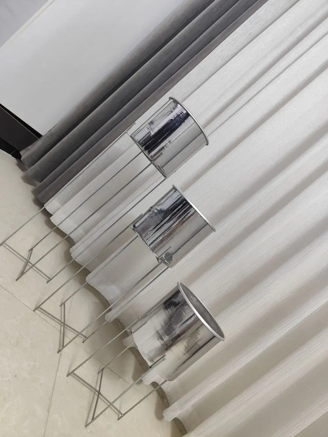 گلدان|گل و گیاه طبیعی|قم, سراجه (۱۵ خرداد)|دیوار