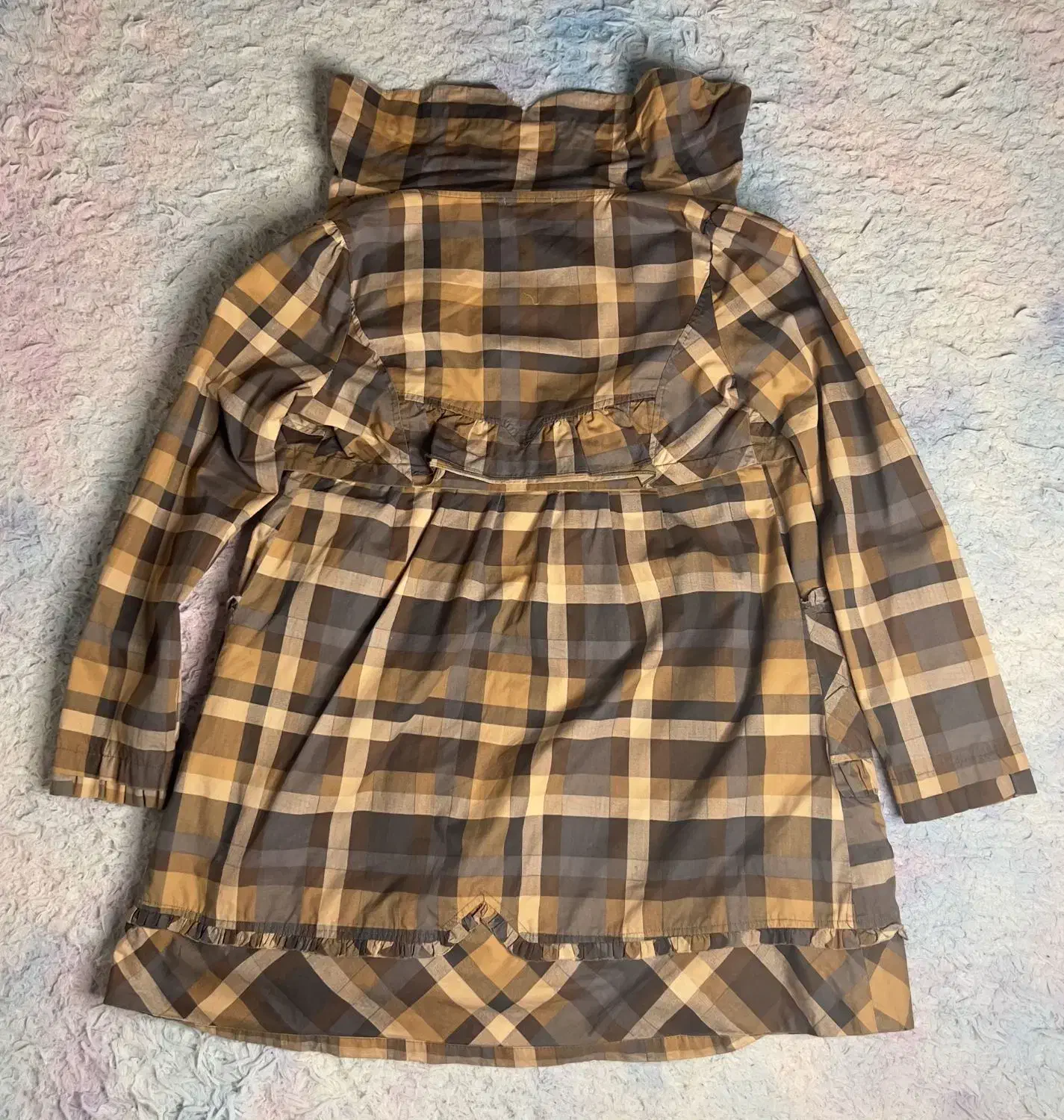 بارانی چهارخانه زنانه تمیز و سالم|لباس|تهران, جوادیه تهرانپارس|دیوار